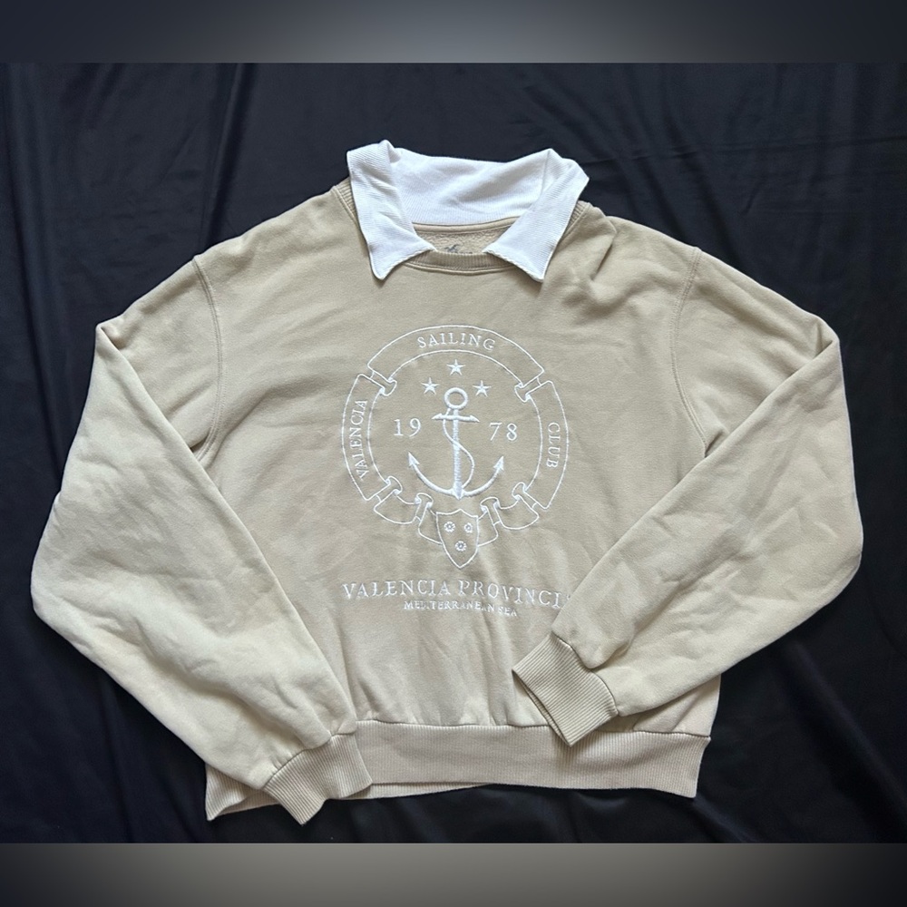 Hollister Beige Crewneck Sweater with Nautical Print